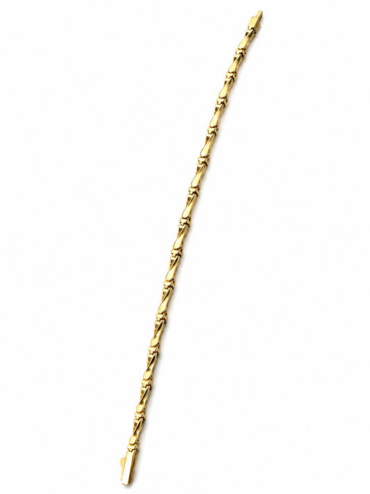 Curve Bracelet