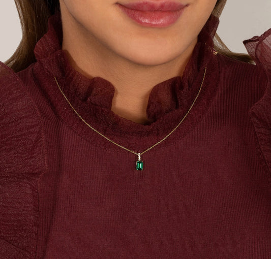 Rira green pendant