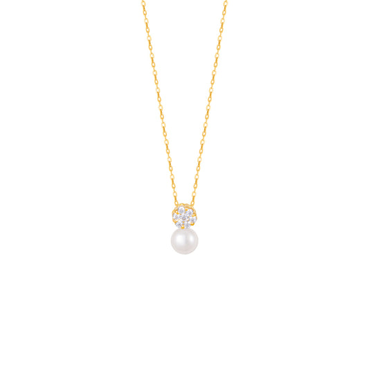 Flower Pendant Necklace with Pearl