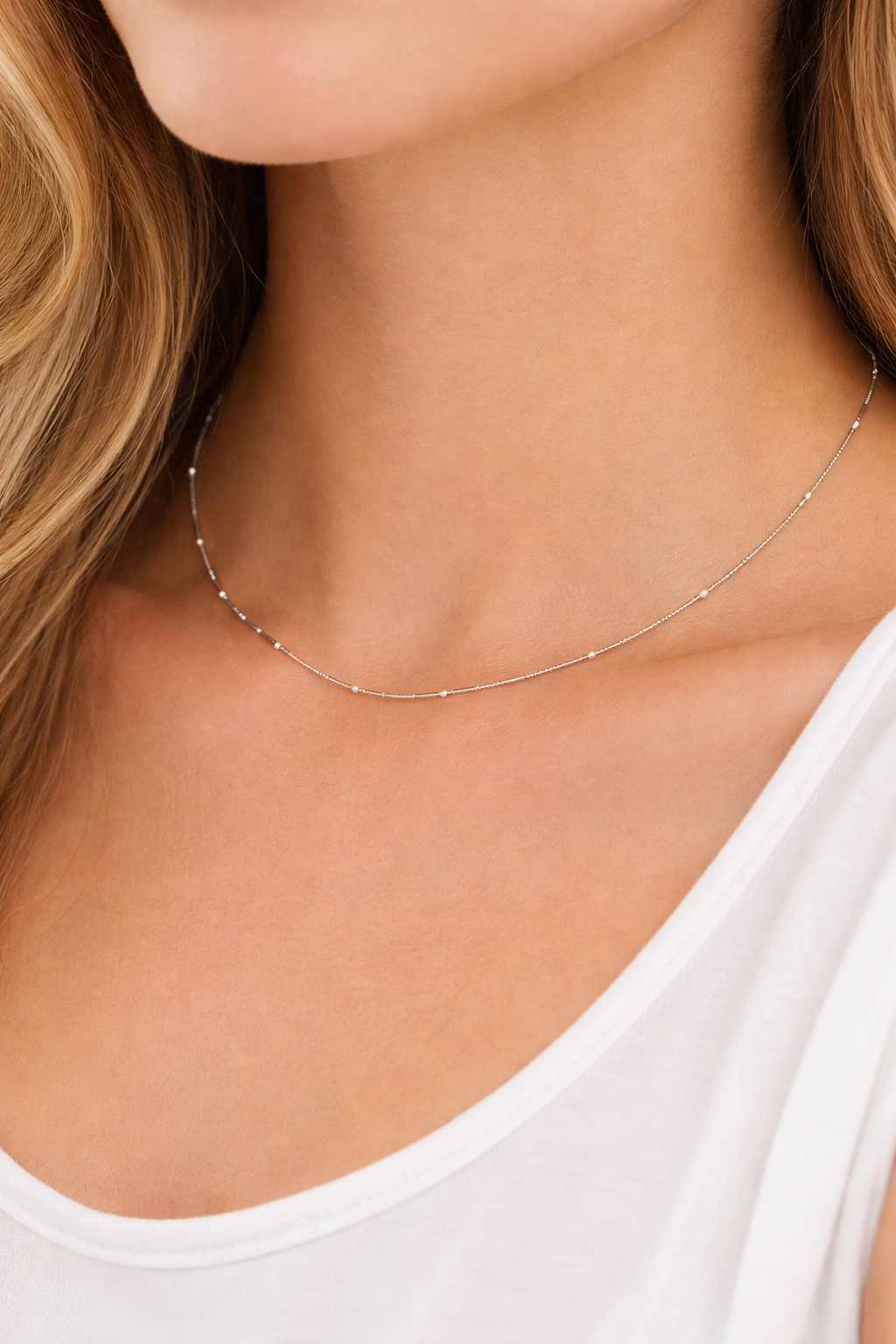 Dot Necklace