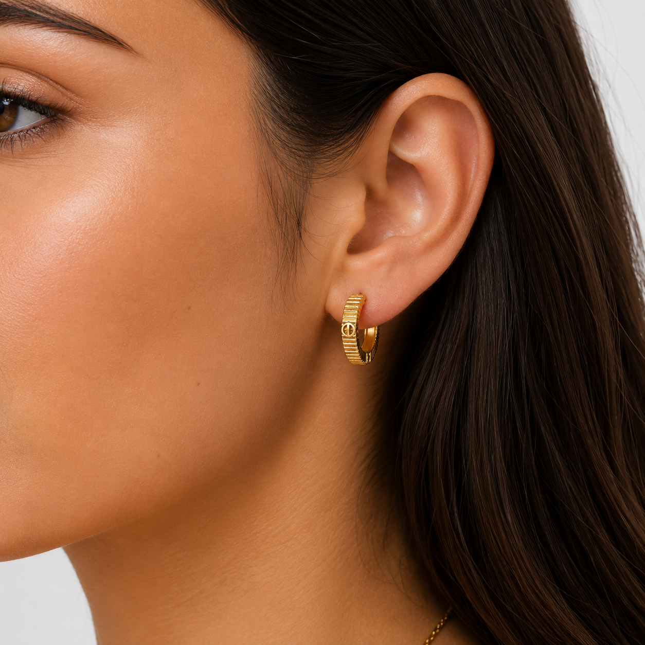Round Cartier Earrings