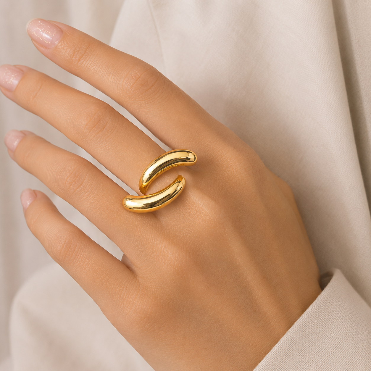 Big Upside Down Ring