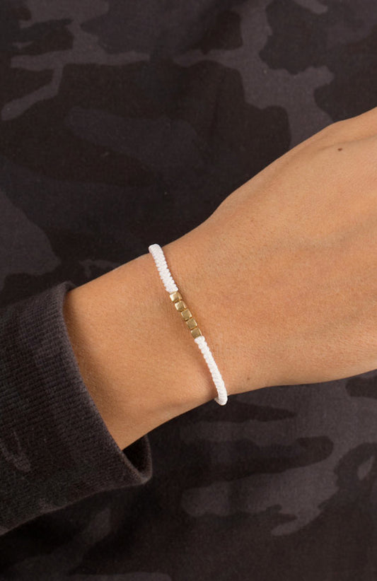 5 pictures gold & cord bracelet