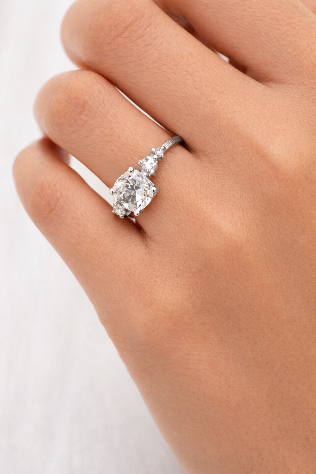 Solitaire 5 stone rings