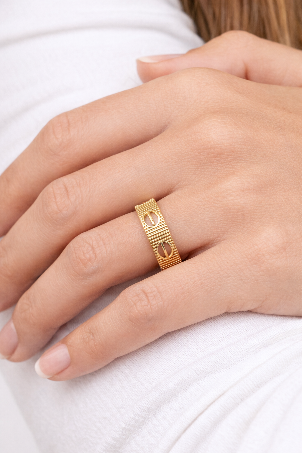 Golden Ridge Band Ring